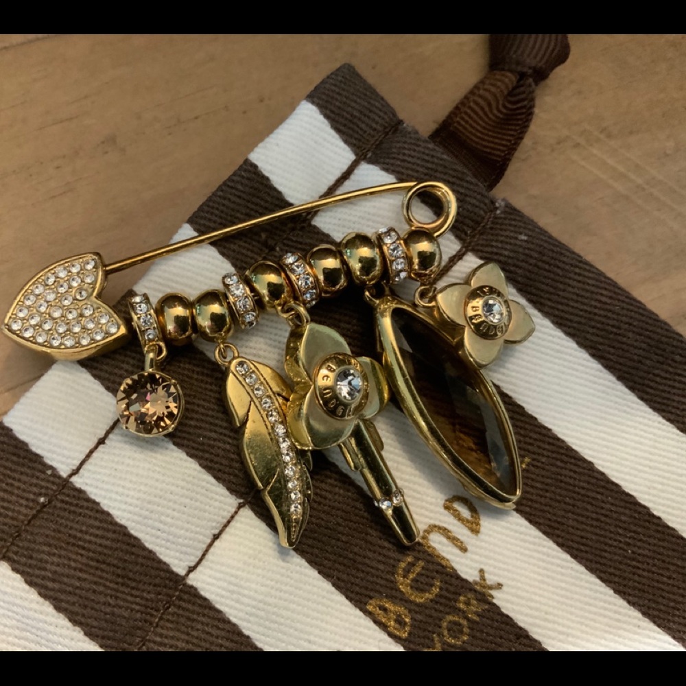 Henri BENDEL gold secret garden pin - Picture 4 of 8